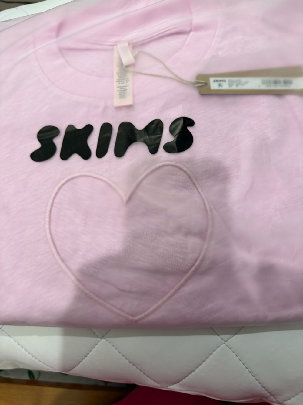 SKIMS Light Pink Short Sleeve Tee with Heart Cutout NWT - Picture 4 of 4